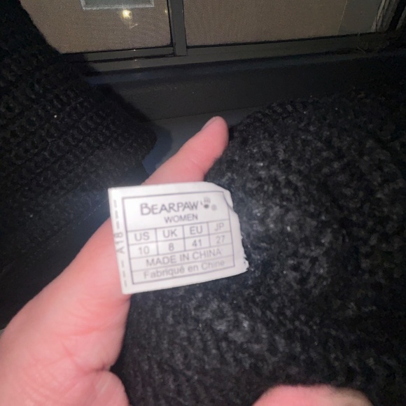 Size 10 | Bearpaw knit boots - Picture 6 of 7